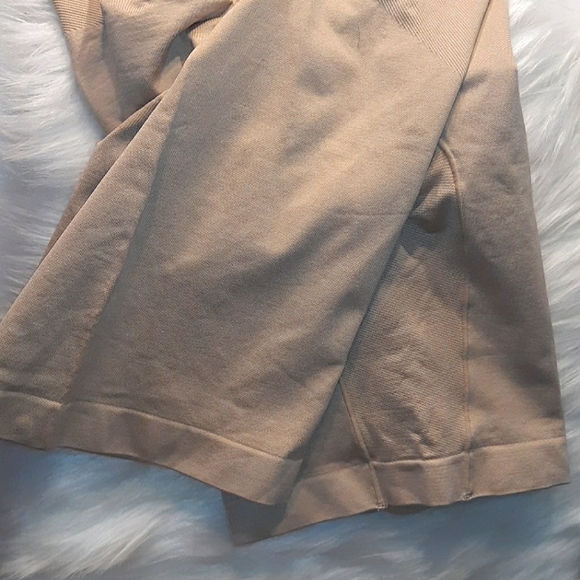 ☆NWT☆BALI☆Plus Size 2X Nude High Waist Shapewear☆Slims thighs/stomach/Lifts Butt - Picture 12 of 16